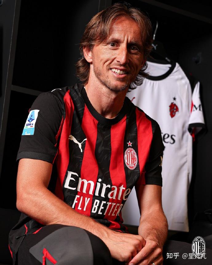 曼城1-1残阵切尔西！恩佐94分钟绝平！阿森纳球迷笑了，已领先6分