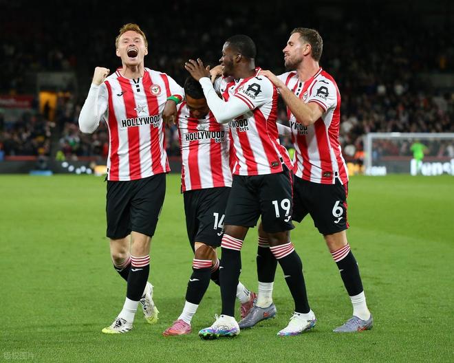 浓眉与独行侠续约希望渺茫！急盼交易加盟老鹰或猛龙