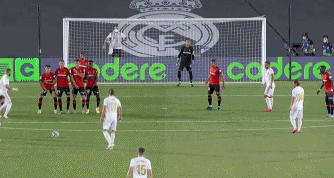 TTG有没有资格去挑战AG，就看和狼队这场比赛了，WE挑战十四连败，首个回家！